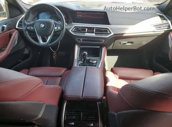 5UXCY6C02N9K95897 2022 BMW X6 Red Vista del salpicadero