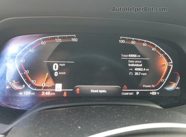 5UXCY6C08N9K50110 2022 BMW X6 Gray ხელსაწყოთა პანელის ხედი