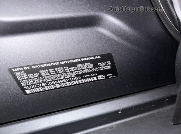 5UXCY8C05M9E21862 2021 BMW X6 Gray Vista interior trasera