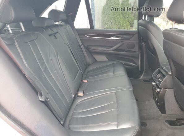 5UXKR0C5XJL077124 2018 BMW X5 White 