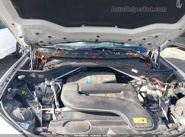 5UXKT0C56G0S75677 2016 BMW X5 Белый Вид сзади