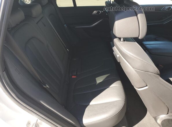 5UXTA6C02N9M26931 2022 BMW X5 Белый Вид задней части салона