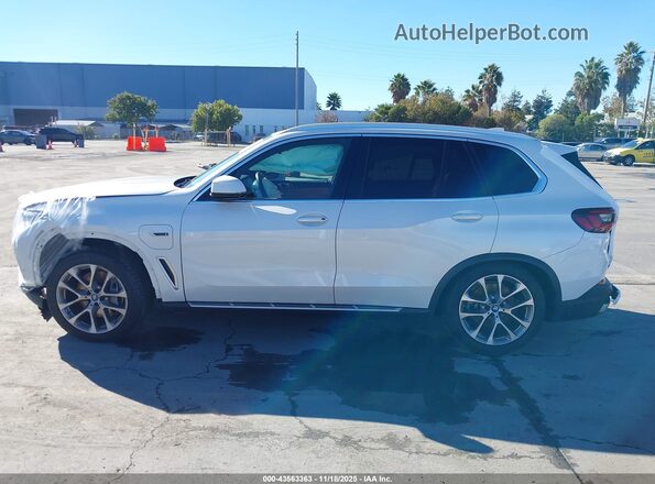 5UXTA6C06N9M97940 2022 BMW X5 White 