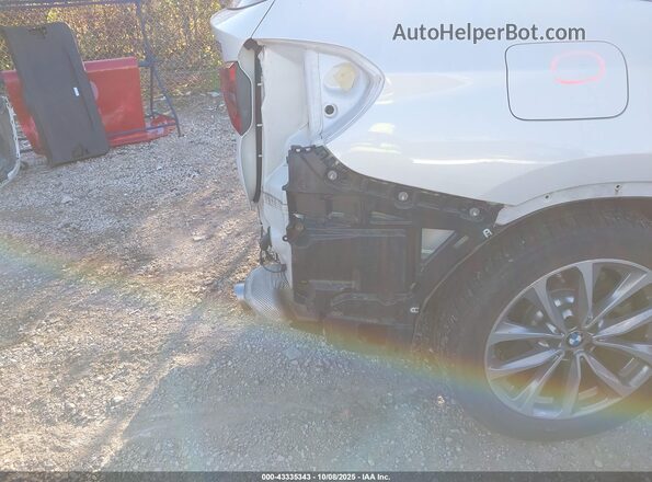 5UXTR9C55JLC69529 2018 BMW X3 White 