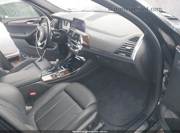 5UXTY3C00L9B44040 2020 BMW X3 Черный Вид салона спереди