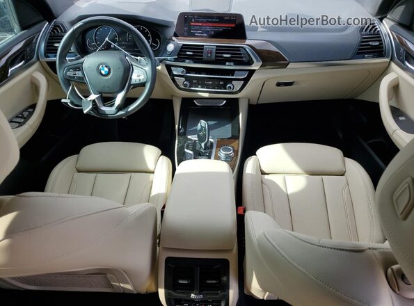 5UXTY3C00L9C68115 2020 BMW X3 Синий Вид панели приборов