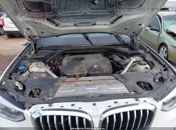 5UXTY3C00M9D90801 2021 BMW X3 White Rear view