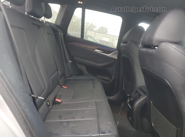 5UXTY3C01L9D60589 2020 BMW X3 Серебряный Вид задней части салона