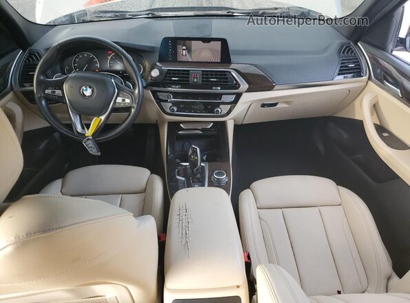 5UXTY3C05L9C78770 2020 BMW X3 Белый Вид панели приборов