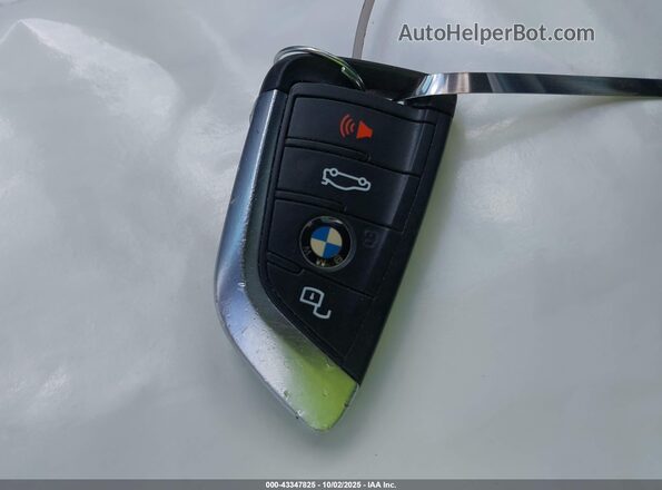 5UXTY3C07M9F04910 2021 BMW X3 Black Առջևի վահանակի տեսք