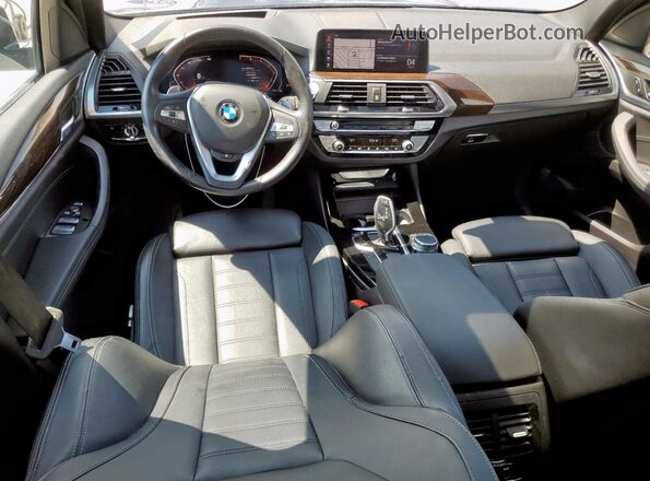 5UXTY3C0XM9G56017 2021 BMW X3 Blue Widok deski rozdzielczej