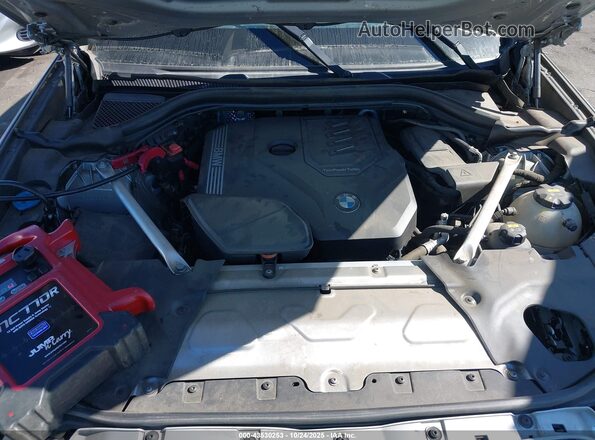 5UXTY5C03LLT38606 2020 BMW X3 Silver Widok z tyłu