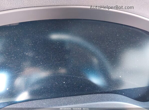 5UXTY5C03LLT38606 2020 BMW X3 Silver Widok wnętrza 360 stopni