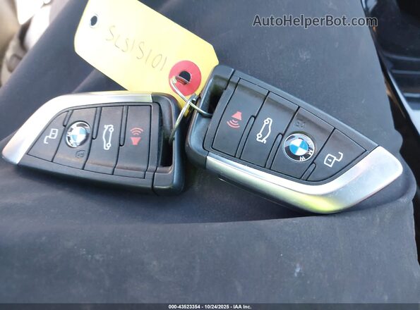 5UXTY5C05M9E25263 2021 BMW X3 White წინა პანელის ხედი