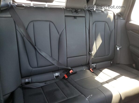 5UXTY5C08L9C30434 2020 BMW X3 Blue Rear seats view