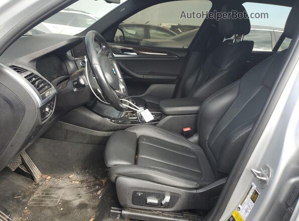 5UXTY5C09LLE58168 2020 BMW X3 Silver Front interior view