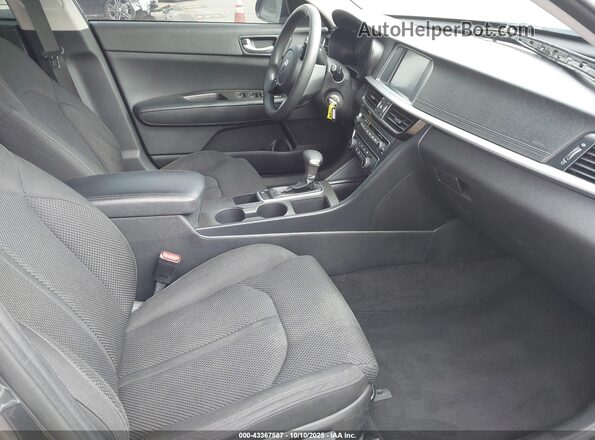 5XXGT4L34LG424142 2020 KIA OPTIMA Gray Front interior view