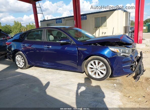 5XXGU4L38GG012387 2016 KIA OPTIMA Blue Widok wnętrza z tyłu