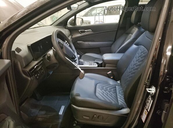 5XYK6CDF8TG335769 2026 KIA SPORTAGE Black წინა სალონის ხედი