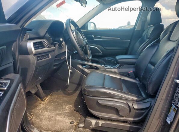 5XYP24HC3LG077765 2020 KIA TELLURIDE Gray Front interior view