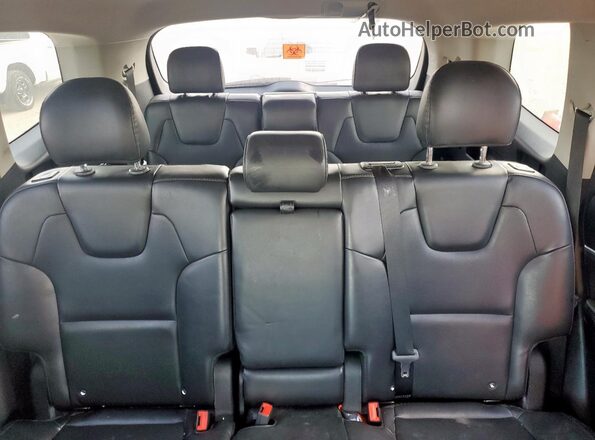 5XYP24HC3LG077765 2020 KIA TELLURIDE Gray Rear seats view