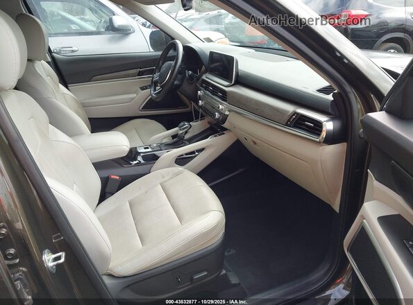 5XYP34HC5NG259175 2022 KIA TELLURIDE Brown Widok wnętrza z przodu