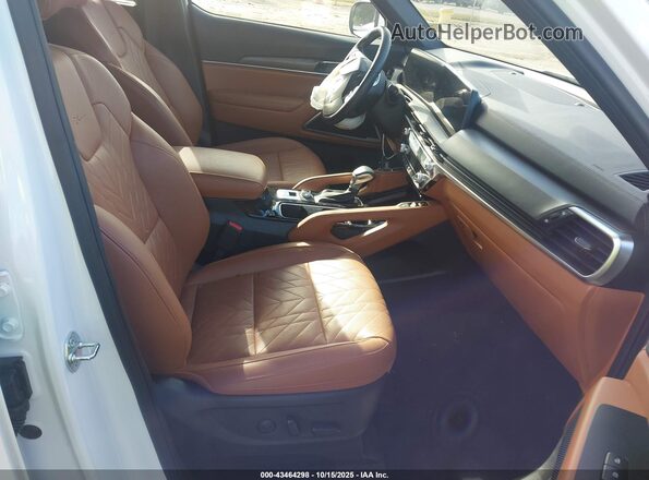 5XYP3DGC0RG560332 2024 KIA TELLURIDE White Սալոնի դիմացի տեսք