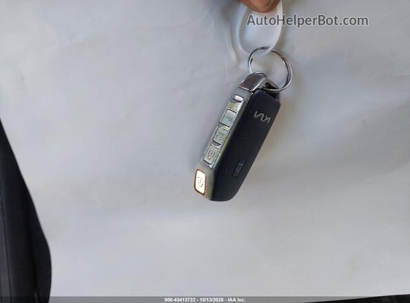 5XYP3DHC8NG203134 2022 KIA TELLURIDE Черный Вид панели приборов