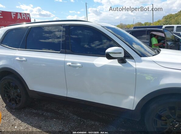 5XYP3DHC8NG322205 2022 KIA TELLURIDE White Սալոնի հետևի տեսք