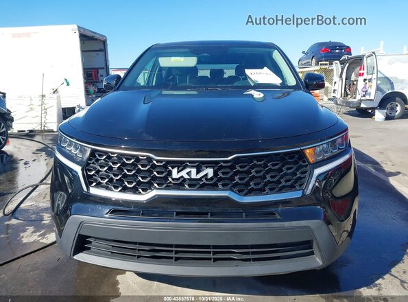 5XYRG4LC0NG139028 2022 KIA SORENTO Черный Вид задней части салона
