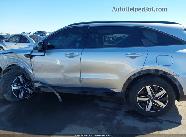 5XYRH4LF7NG131287 2022 KIA SORENTO Silver Vista interior de 360 grados
