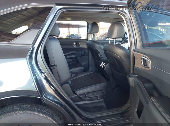 5XYRH4LF8NG141245 2022 KIA SORENTO Gray VIN კოდის სტიკერის ხედი