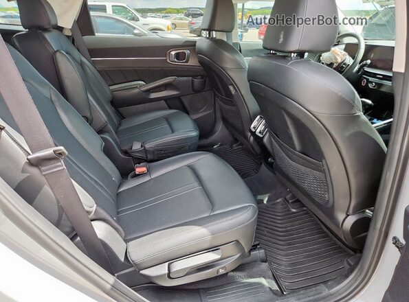 5XYRK4JF4RG291735 2024 KIA SORENTO Gray 