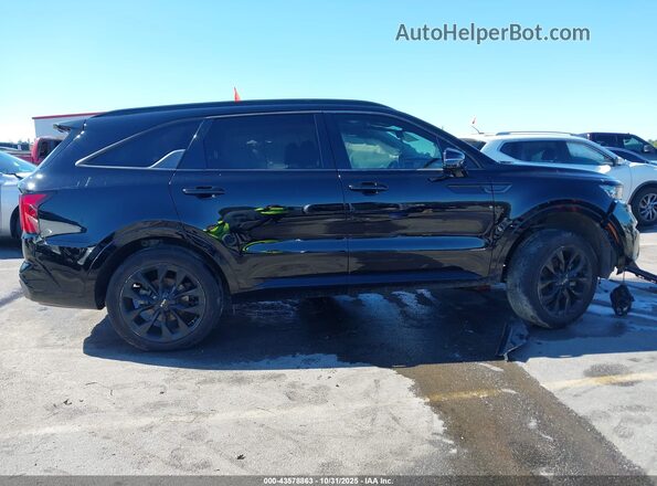5XYRK4LF5NG100119 2022 KIA SORENTO Black Rear interior view