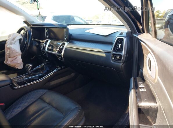 5XYRK4LF5NG100119 2022 KIA SORENTO Black Front interior view
