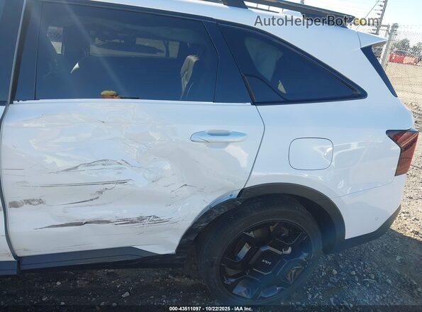 5XYRKDJF9RG265972 2024 KIA SORENTO White 