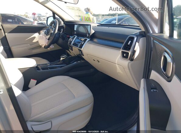 5XYRL4LC1NG084245 2022 KIA SORENTO Silver Սալոնի դիմացի տեսք