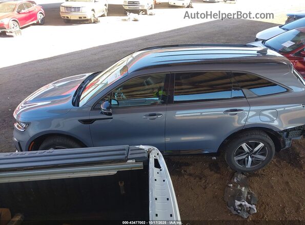5XYRL4LC8NG085117 2022 KIA SORENTO Gray 360 interior view