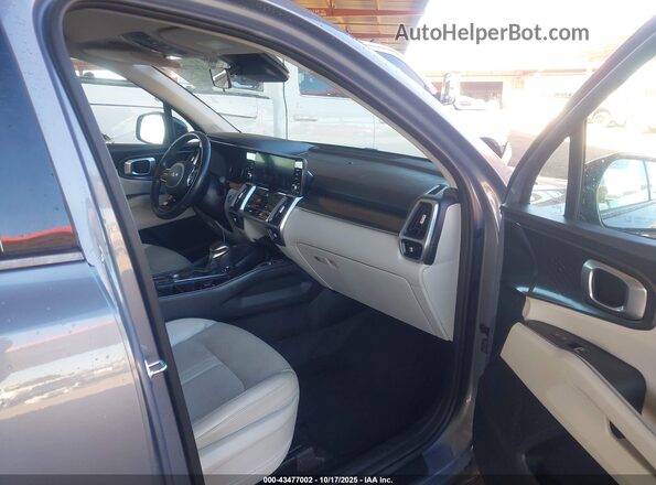 5XYRL4LC8NG085117 2022 KIA SORENTO Gray Front interior view