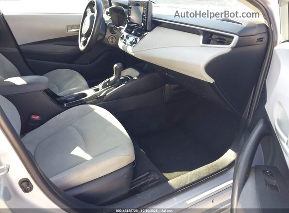5YFDPRAE7LP111635 2020 TOYOTA LL Silver Սալոնի դիմացի տեսք