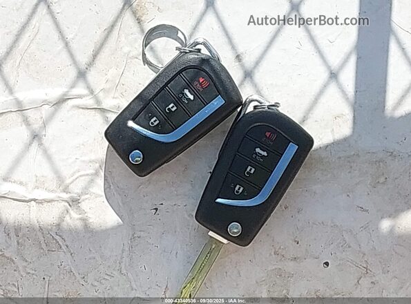 5YFEPMAE4NP300415 2022 TOYOTA LL Silver Vista del salpicadero