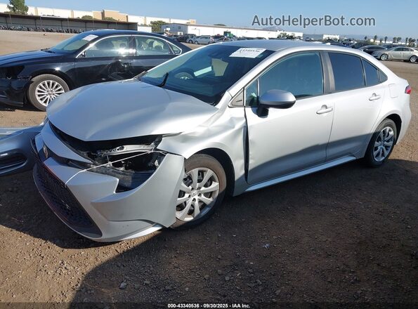 5YFEPMAE4NP300415 2022 TOYOTA LL Silver Vista tres cuartos delantera izquierda