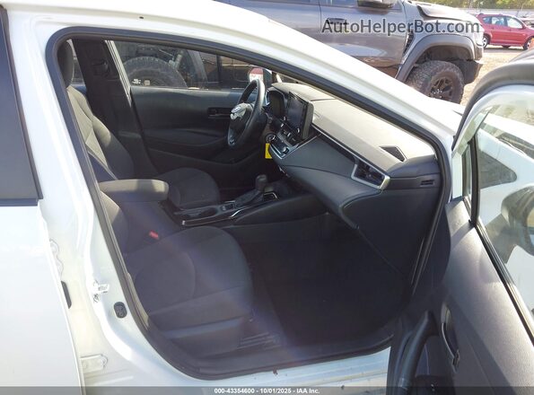 5YFEPMAEXNP310043 2022 TOYOTA LL White Widok wnętrza z przodu