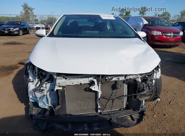 5YFEPMAEXNP310043 2022 TOYOTA LL White Widok wnętrza z tyłu