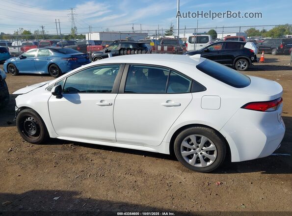 5YFEPMAEXNP310043 2022 TOYOTA LL White 
