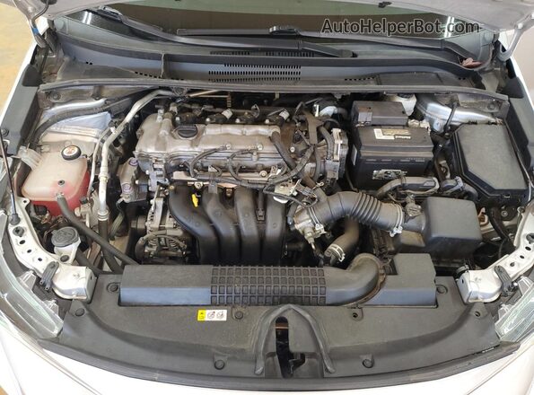 5YFEPRAE2LP099043 2020 TOYOTA LL Silver Widok wnętrza z tyłu