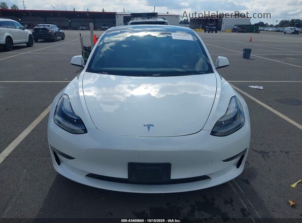 5YJ3E1EA4NF185216 2022 TESLA MODEL 3 White Սարքավորումների վահանակի տեսք