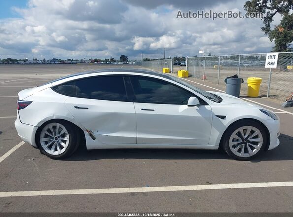 5YJ3E1EA4NF185216 2022 TESLA MODEL 3 White Սալոնի հետևի տեսք