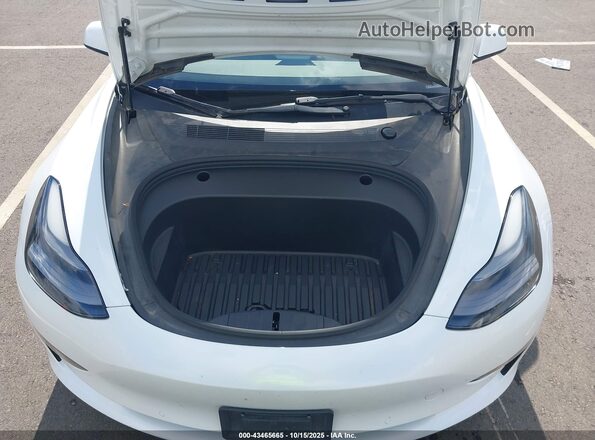 5YJ3E1EA4NF185216 2022 TESLA MODEL 3 White Հետևի տեսք