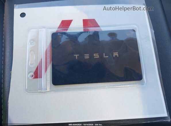 5YJ3E1EA9JF048637 2018 TESLA MODEL 3 Silver 